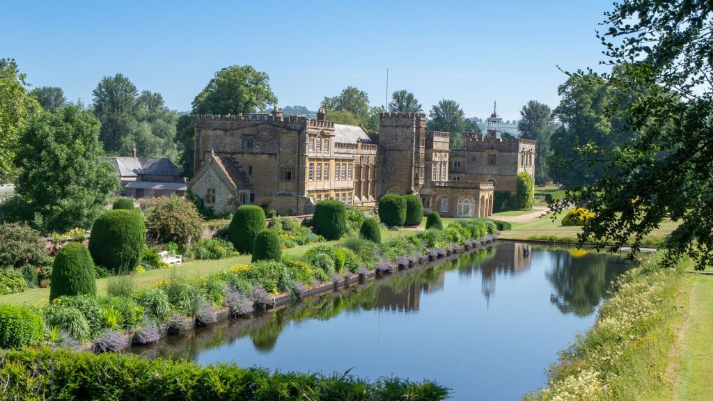 Dorset Gardens Sets a New Benchmark in Property Bids